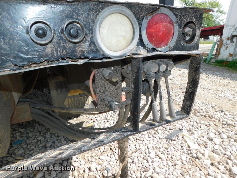 image for item DK8571 2000 Ford F750 Super Duty  bucket truck