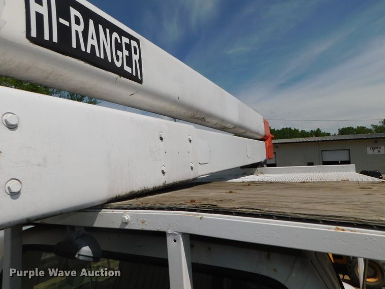 image for item DK8571 2000 Ford F750 Super Duty  bucket truck