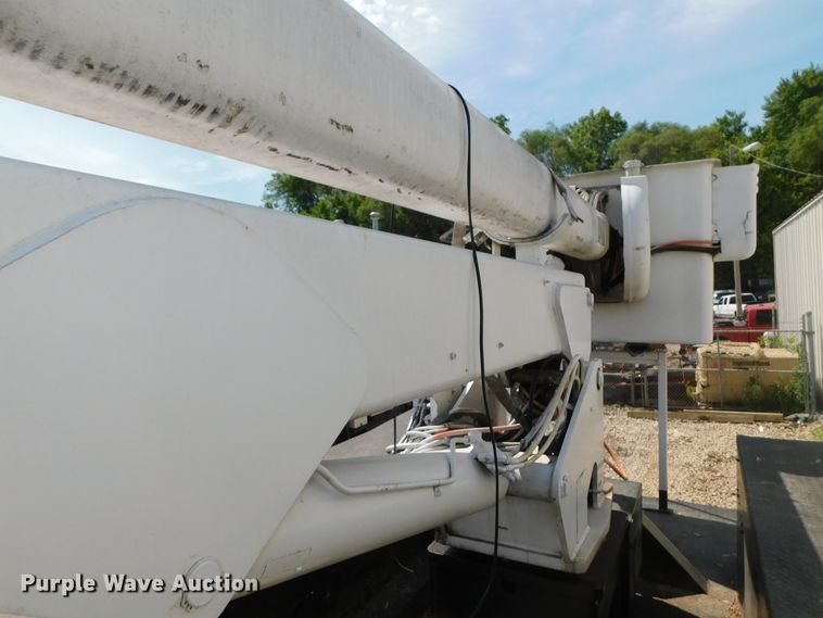 image for item DK8571 2000 Ford F750 Super Duty  bucket truck