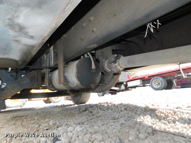 image for item DK8571 2000 Ford F750 Super Duty  bucket truck