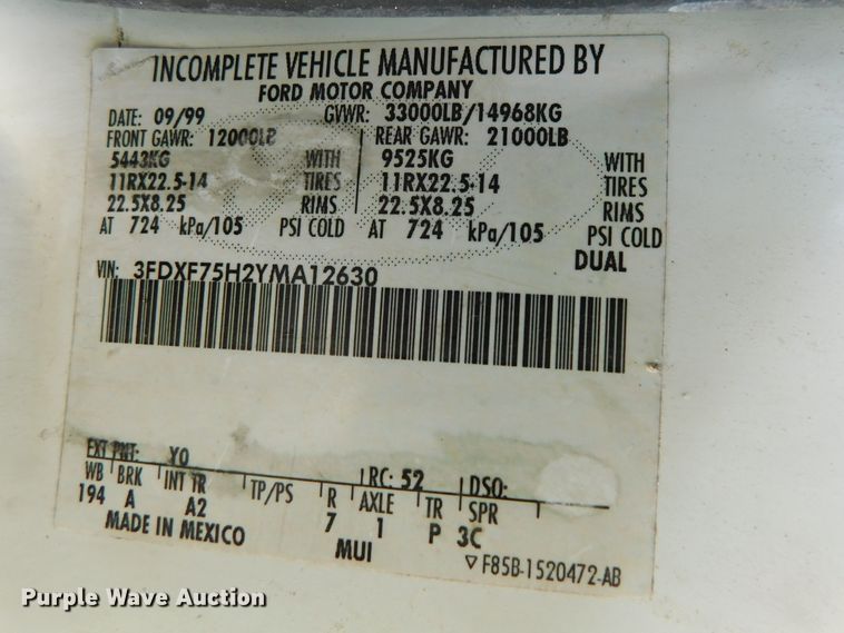 image for item DK8571 2000 Ford F750 Super Duty  bucket truck