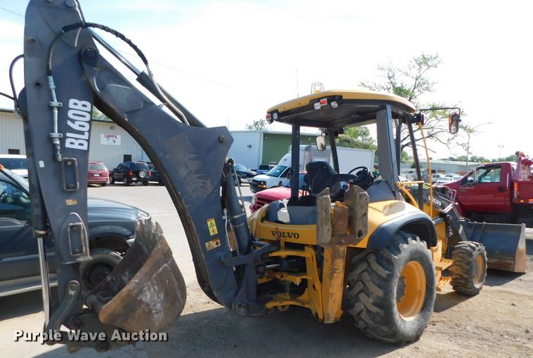 image for item DK8572 2015 Volvo BL60B  backhoe