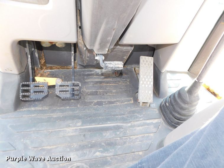 image for item DK8572 2015 Volvo BL60B  backhoe