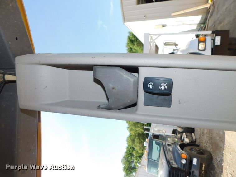 image for item DK8572 2015 Volvo BL60B  backhoe