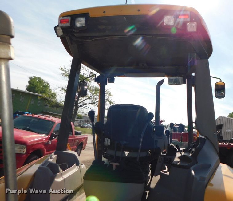 image for item DK8572 2015 Volvo BL60B  backhoe