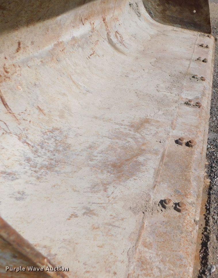 image for item DK8572 2015 Volvo BL60B  backhoe