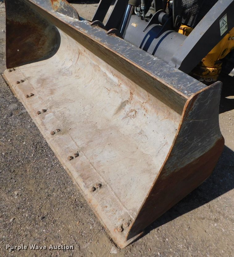 image for item DK8572 2015 Volvo BL60B  backhoe