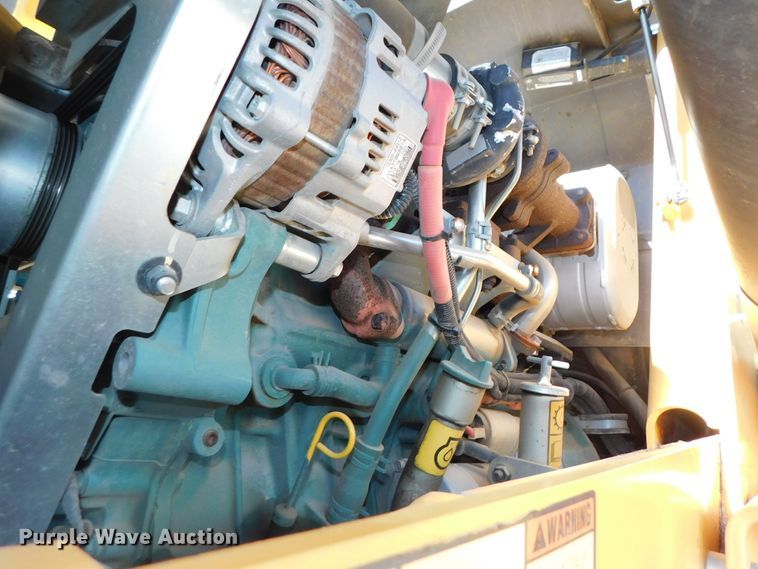 image for item DK8572 2015 Volvo BL60B  backhoe