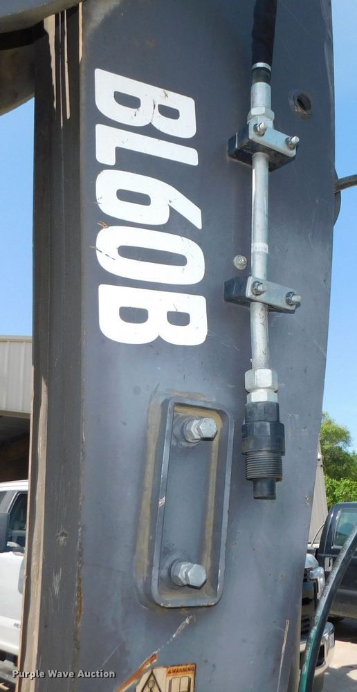 image for item DK8572 2015 Volvo BL60B  backhoe