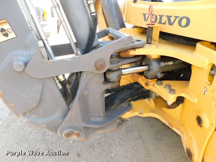 image for item DK8572 2015 Volvo BL60B  backhoe