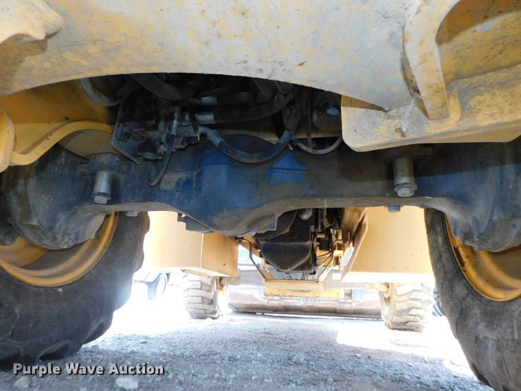 image for item DK8572 2015 Volvo BL60B  backhoe