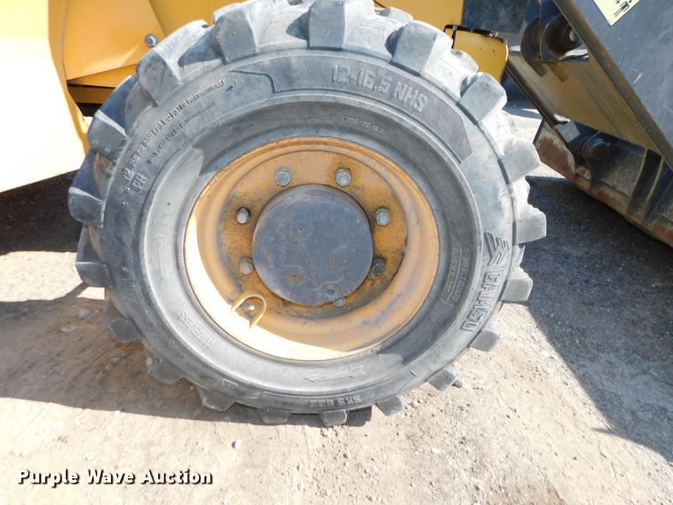 image for item DK8572 2015 Volvo BL60B  backhoe