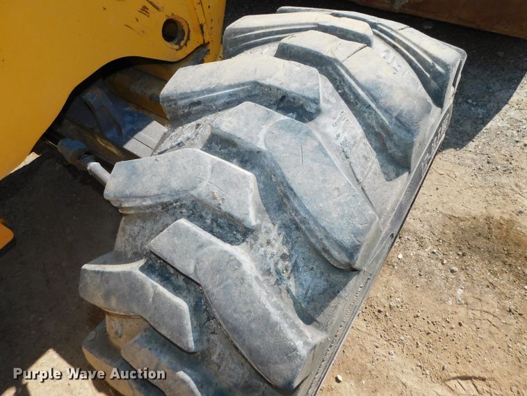 image for item DK8572 2015 Volvo BL60B  backhoe