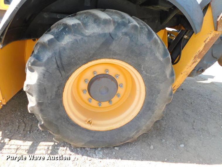 image for item DK8572 2015 Volvo BL60B  backhoe