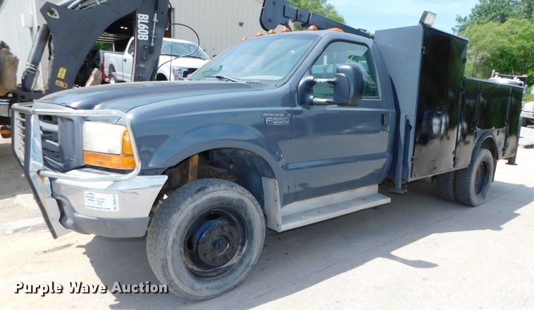 image for item DK8576 1999 Ford F550 Super Duty XLT  utility / service truck