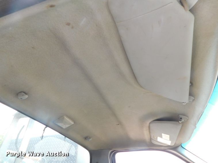 image for item DK8576 1999 Ford F550 Super Duty XLT  utility / service truck