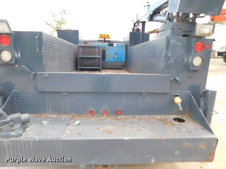 image for item DK8576 1999 Ford F550 Super Duty XLT  utility / service truck