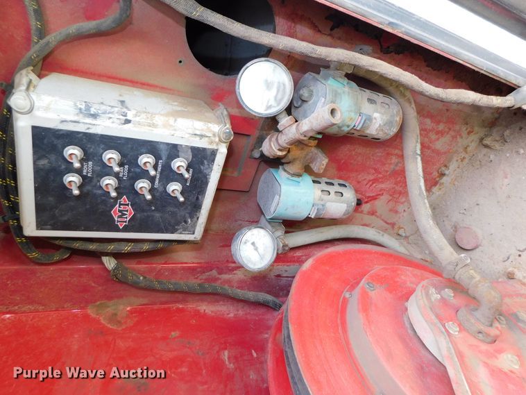 image for item DK8576 1999 Ford F550 Super Duty XLT  utility / service truck