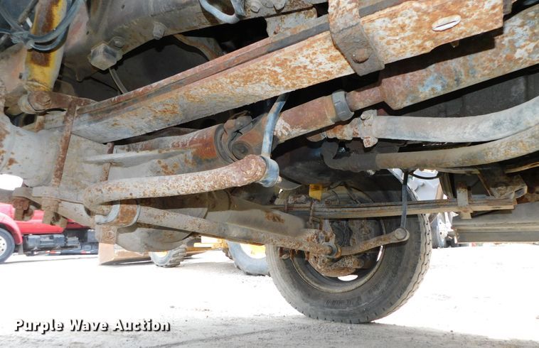 image for item DK8576 1999 Ford F550 Super Duty XLT  utility / service truck