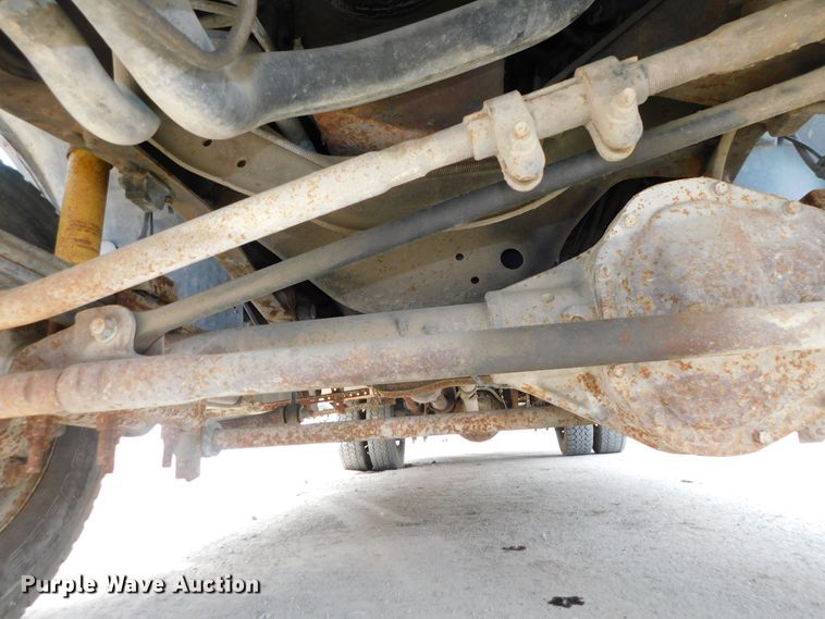 image for item DK8576 1999 Ford F550 Super Duty XLT  utility / service truck