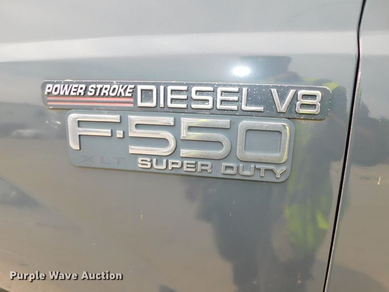 image for item DK8576 1999 Ford F550 Super Duty XLT  utility / service truck