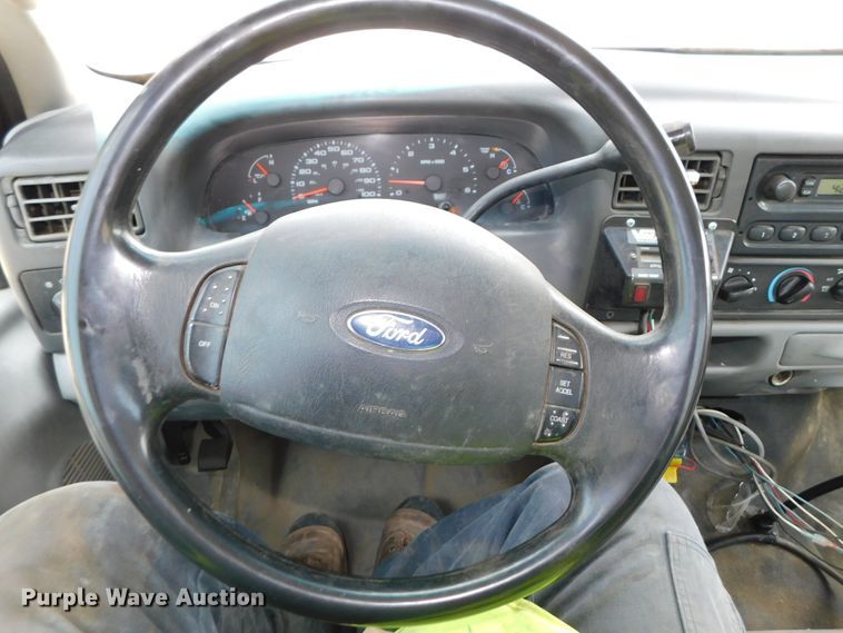 image for item DK8577 2004 Ford F550 Super Duty XL  utility / service truck