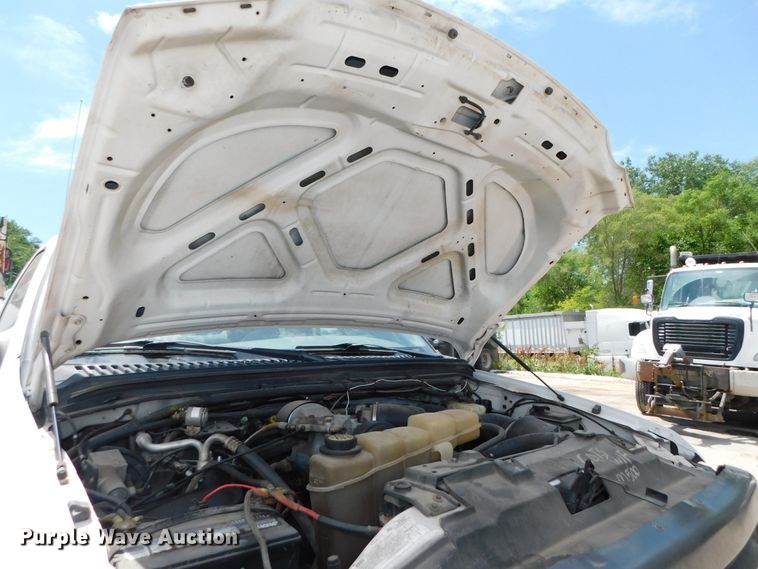 image for item DK8577 2004 Ford F550 Super Duty XL  utility / service truck