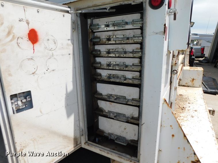 image for item DK8577 2004 Ford F550 Super Duty XL  utility / service truck