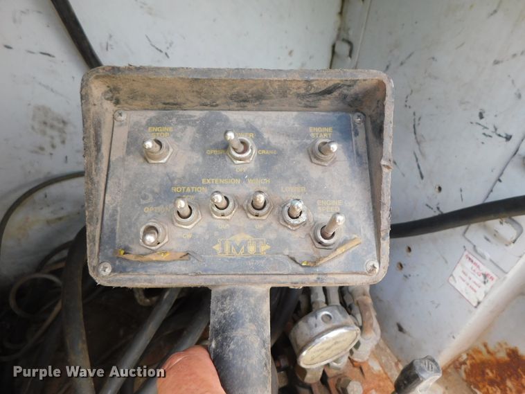 image for item DK8577 2004 Ford F550 Super Duty XL  utility / service truck