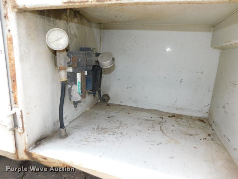 image for item DK8577 2004 Ford F550 Super Duty XL  utility / service truck