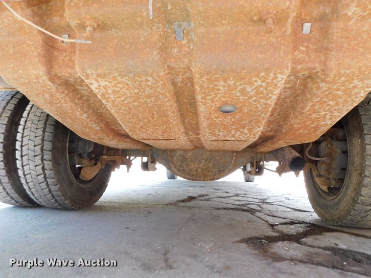 image for item DK8577 2004 Ford F550 Super Duty XL  utility / service truck