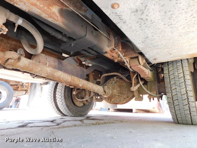 image for item DK8577 2004 Ford F550 Super Duty XL  utility / service truck