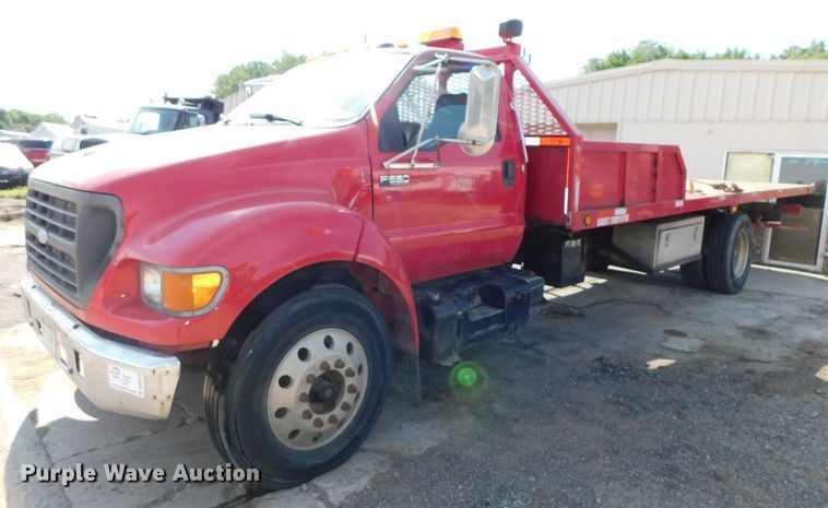 image for item DK8578 2000 Ford F650 Super Duty XLT  rollback truck