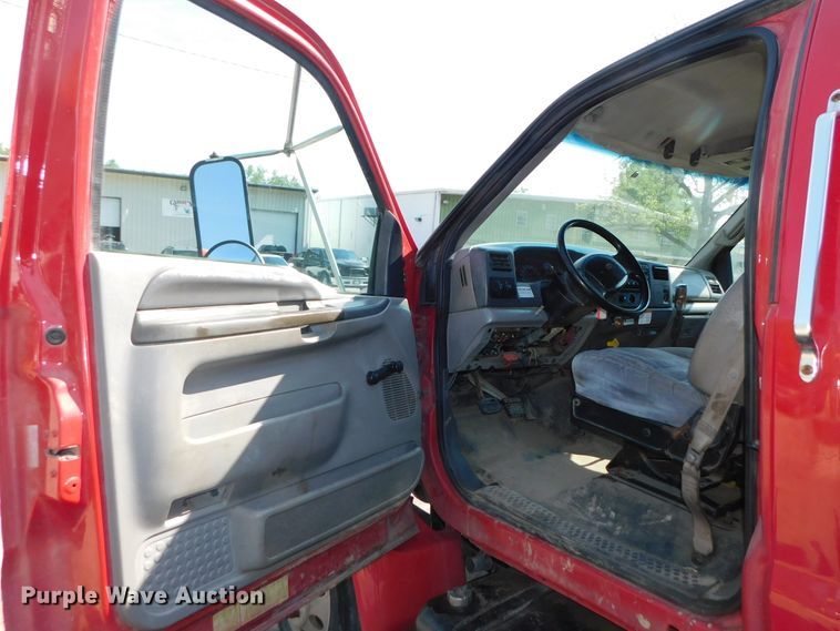 image for item DK8578 2000 Ford F650 Super Duty XLT  rollback truck