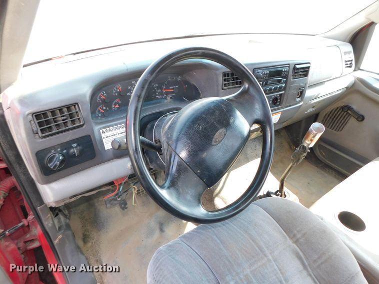 image for item DK8578 2000 Ford F650 Super Duty XLT  rollback truck