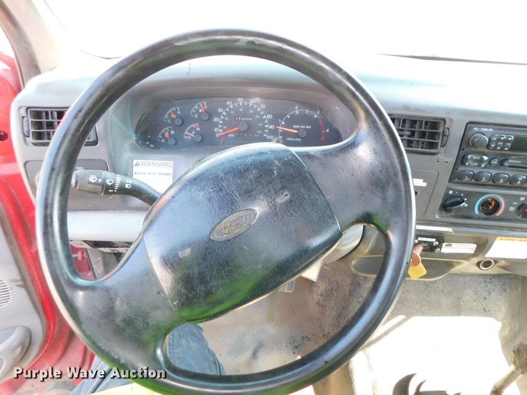 image for item DK8578 2000 Ford F650 Super Duty XLT  rollback truck
