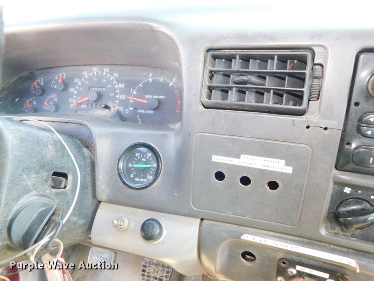 image for item DK8578 2000 Ford F650 Super Duty XLT  rollback truck