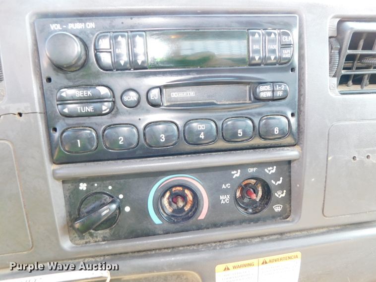 image for item DK8578 2000 Ford F650 Super Duty XLT  rollback truck