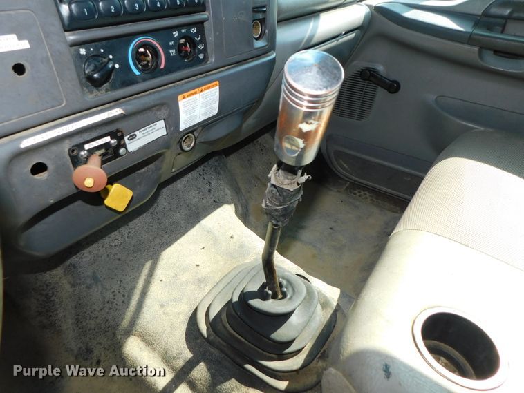 image for item DK8578 2000 Ford F650 Super Duty XLT  rollback truck