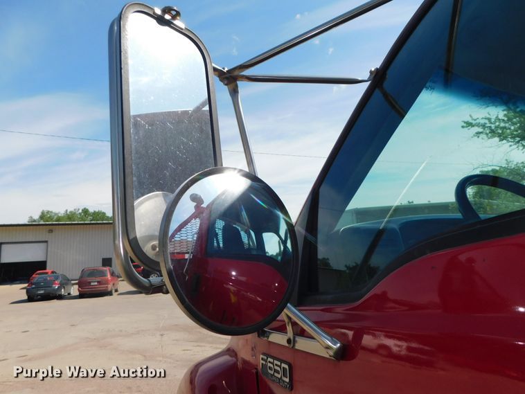 image for item DK8578 2000 Ford F650 Super Duty XLT  rollback truck