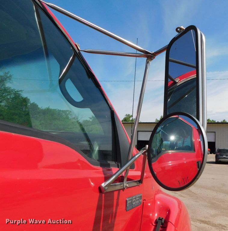 image for item DK8578 2000 Ford F650 Super Duty XLT  rollback truck