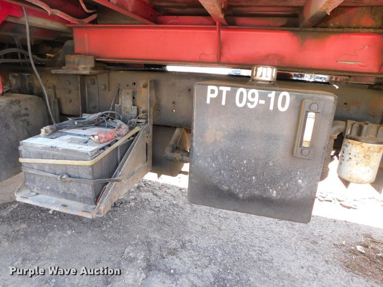 image for item DK8578 2000 Ford F650 Super Duty XLT  rollback truck