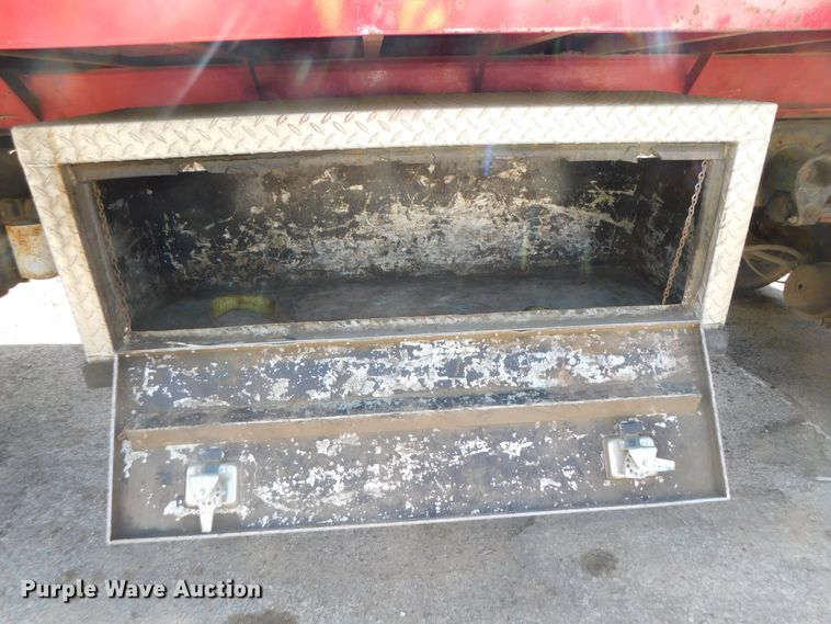 image for item DK8578 2000 Ford F650 Super Duty XLT  rollback truck