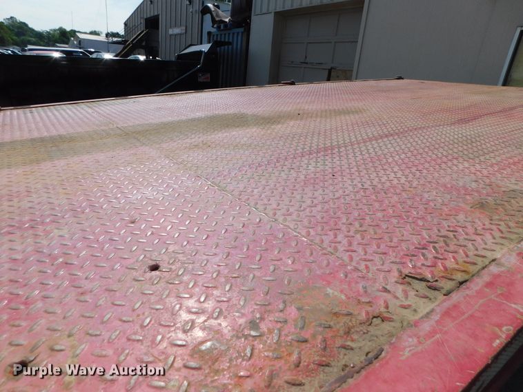 image for item DK8578 2000 Ford F650 Super Duty XLT  rollback truck