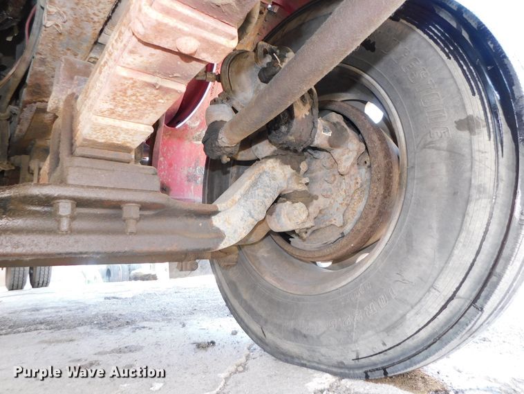 image for item DK8578 2000 Ford F650 Super Duty XLT  rollback truck