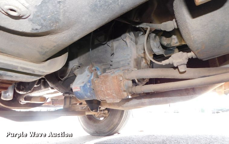 image for item DK8578 2000 Ford F650 Super Duty XLT  rollback truck