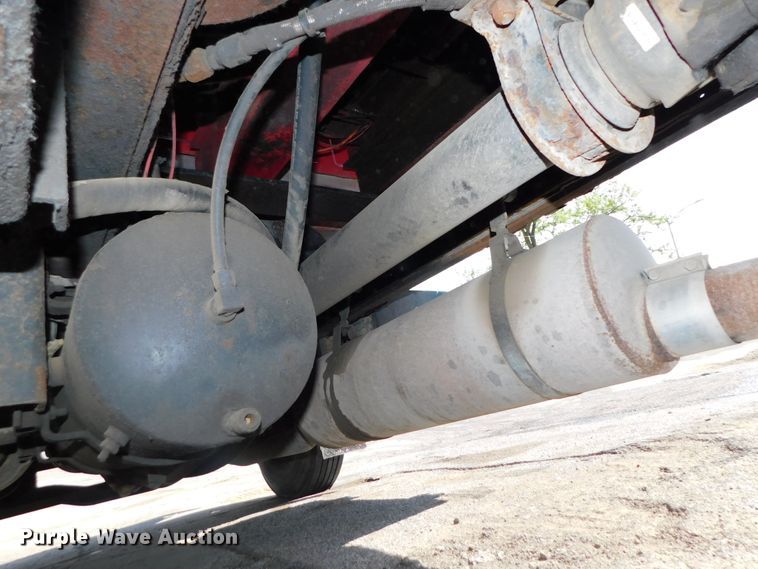 image for item DK8578 2000 Ford F650 Super Duty XLT  rollback truck