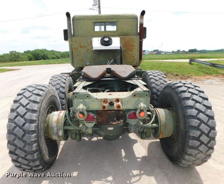 image for item DK8591 1991 BMY Harsco M931A2  semi truck