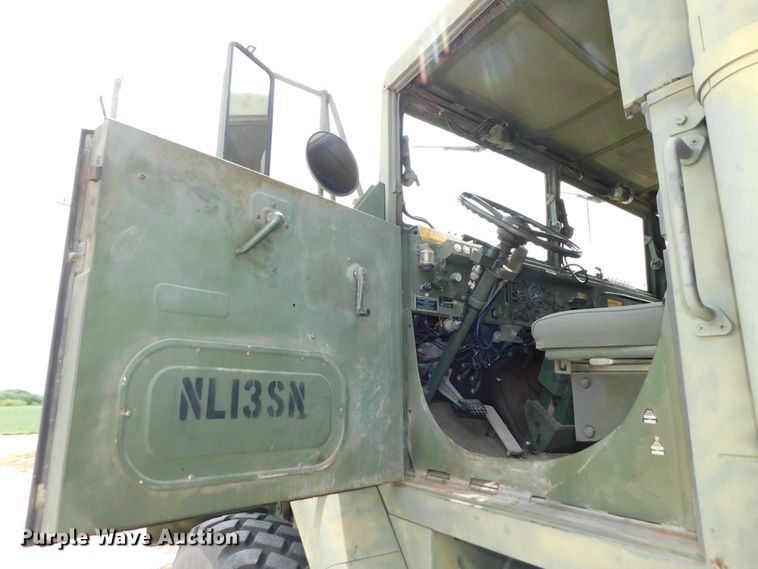 image for item DK8591 1991 BMY Harsco M931A2  semi truck