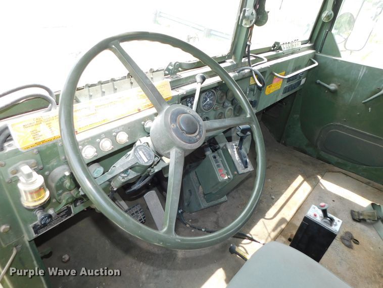 image for item DK8591 1991 BMY Harsco M931A2  semi truck